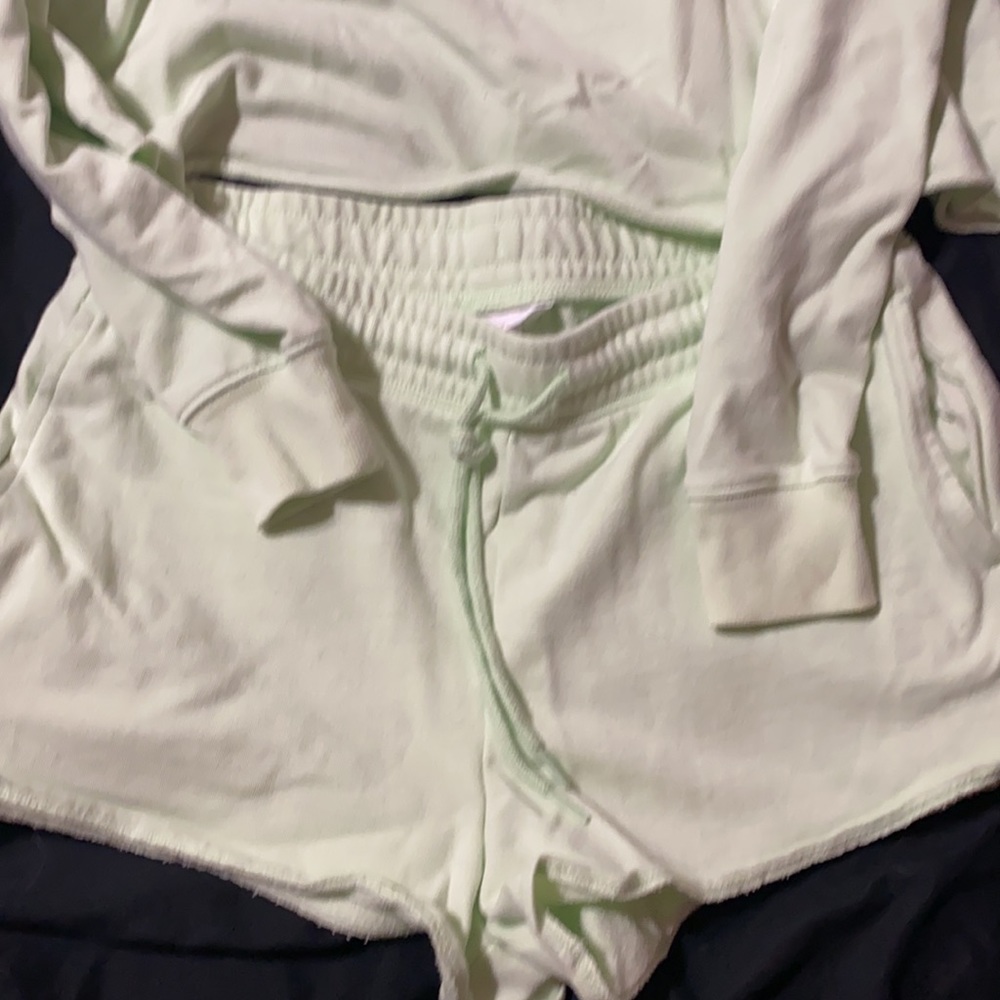 Colsie set, light green - Picture 3 of 5
